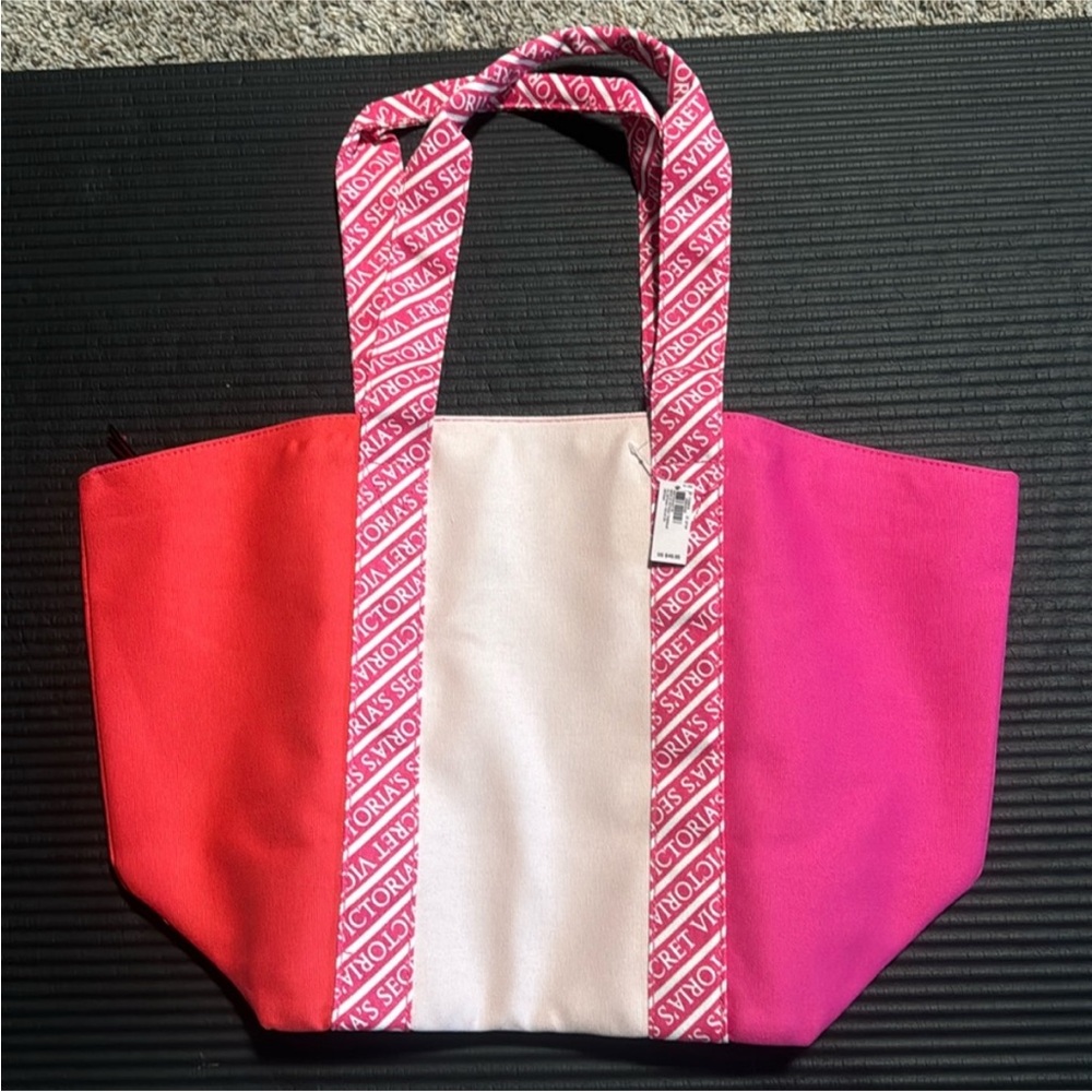 2 NWT Victorias’s Secret Tote Bags - Picture 4 of 5